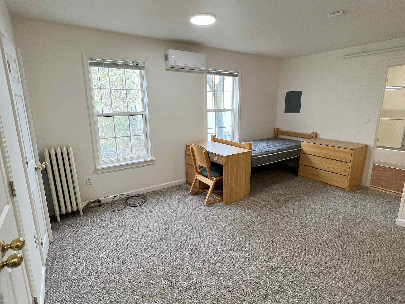 509 Wyckoff Rd — Photo 3