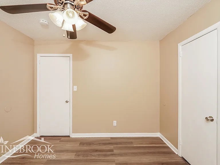 517 Harlem Ave — Photo 12