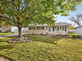 3780 Willow Heights Dr SW, Rochester, MN 55902