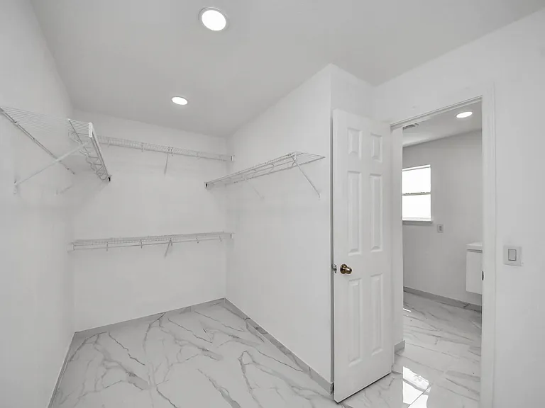 11027 Dellrose Crossing Dr — Photo 22