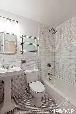 Rented by Mirador Real Estate | media 5