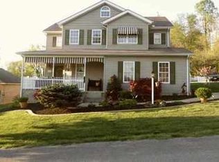 105 Dogwood Ln, South Pt, OH 45680