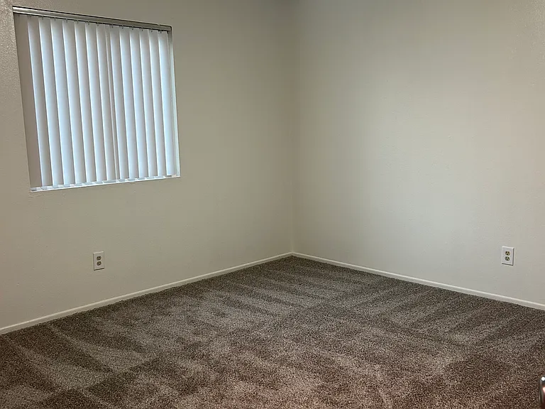 Merrill Apartments — Photo 11