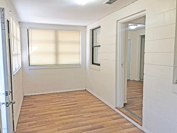 3rd image of 1830 W 20th St
