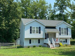 8400 Glenmont Dr, Fredericksburg, VA 22407