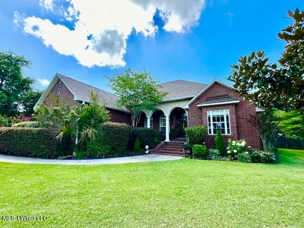 2318 Washington Ave, Pascagoula, MS 39567