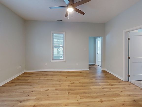 2nd image of 446 Kane St