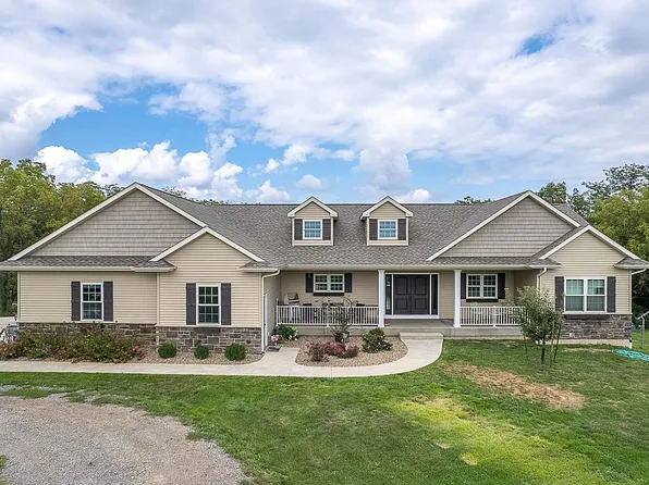 22848 County Road G26, Columbus Junction, IA 52738