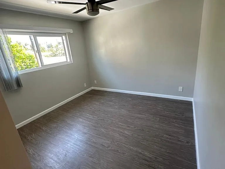 12441 Gilmore Ave #2 — Photo 21