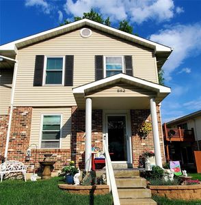882 Delray Dr #L, Saint Peters, MO, 63376