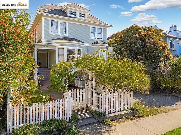 She's a grand old house built in 1900.