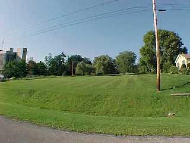 2nd image of 9 Vista Dr