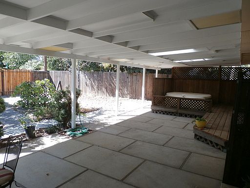 3rd image of 3307 S Port Dr