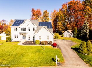 65 Cindy Crest Dr, Schenectady, NY 12306