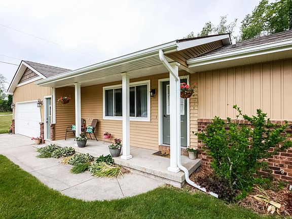 5th image of 8651 Clyde Park Ave SW