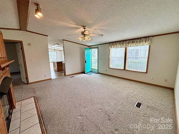 3rd image of 236 Riverwind Dr