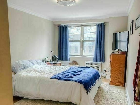 2nd image of 40 N Moore St #6F
