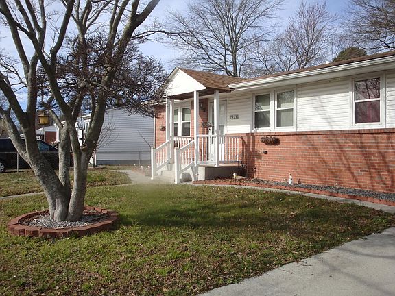 2nd image of 2923 Mattox Dr