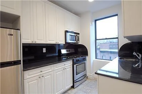 Sold by Barak Realty | media 11