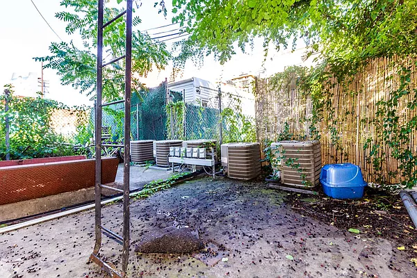 Rented by EXR | media 14