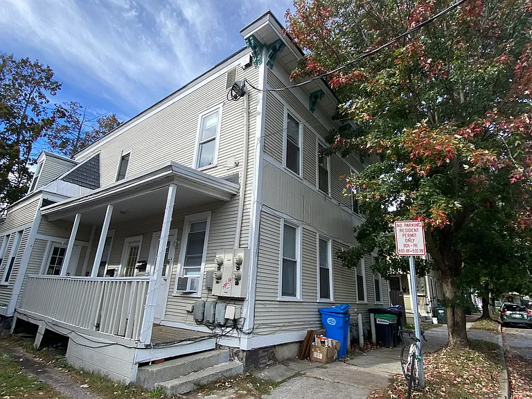 11 Johnson St #B — Photo 18