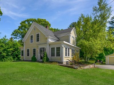 222 N Main St, Whitinsville, MA, 01588