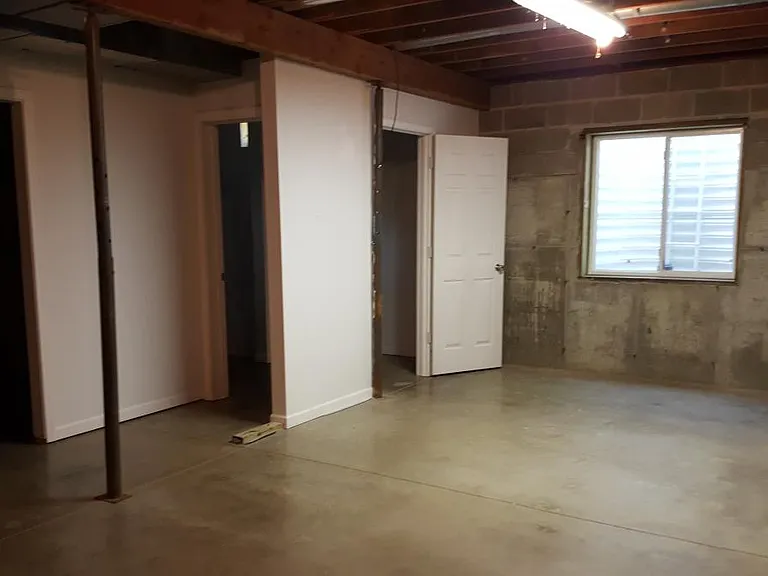 Basement w/egress window