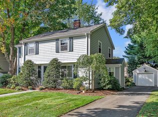 86 Washington Ave, Needham, MA 02492