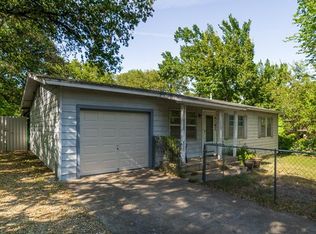 5728 Isbell St, Fort Worth, TX 76114