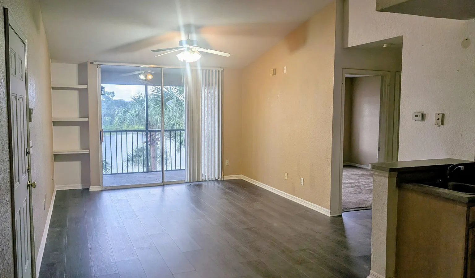 Large 1 bed condo available now in Dr. Phillips — Photo 3