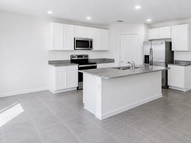 35515 Mahwah Ave — Photo 2