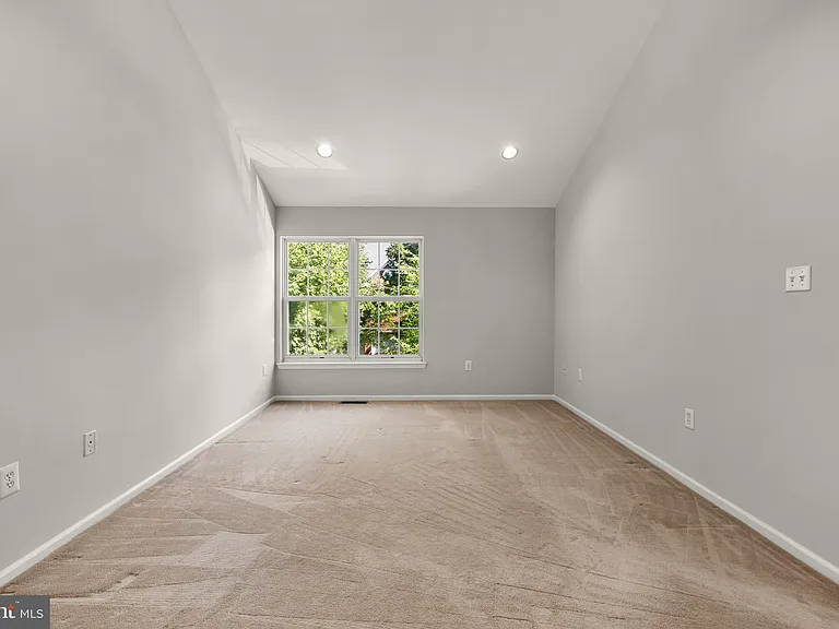 16 Lee Ct — Photo 27