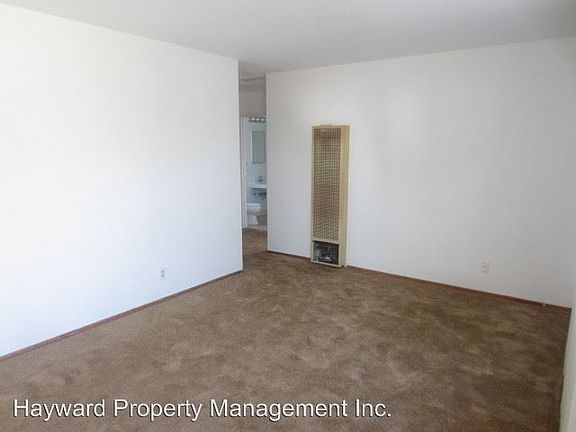2nd image of 379 Willow Ave