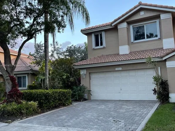 15866 SW 11th St, Pembroke Pines, FL 33027