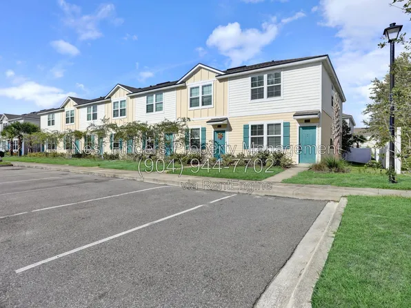 864 Gate Run Rd, Jacksonville, FL 32211