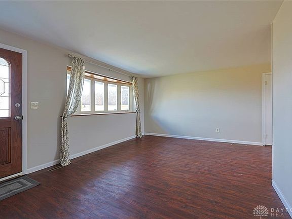 3rd image of 4972 Fishburg Rd