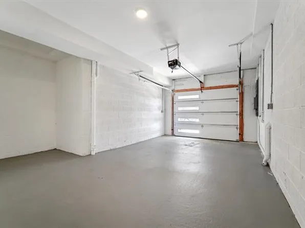 90 East 27th Street image 24 of 43