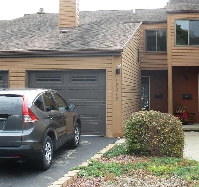 1st image of 48245 Bayshore Dr