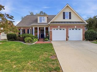 2132 Waterford Village Dr, Clemmons, NC 27012