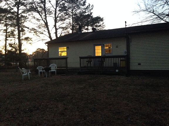 3rd image of 2412 S Lakeview Dr