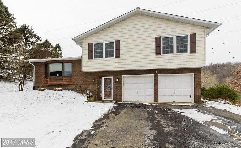 1st image of 819 Stone Haven Dr