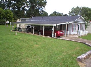 312 E Birch St, Yadkinville, NC 27055