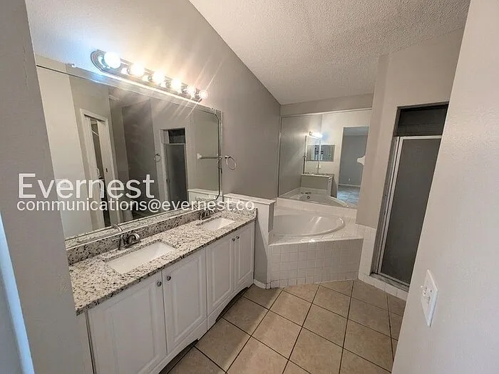 4758 Muir Vlg — Photo 7