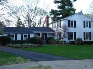 8237 Windham Dr, Mentor, OH 44060