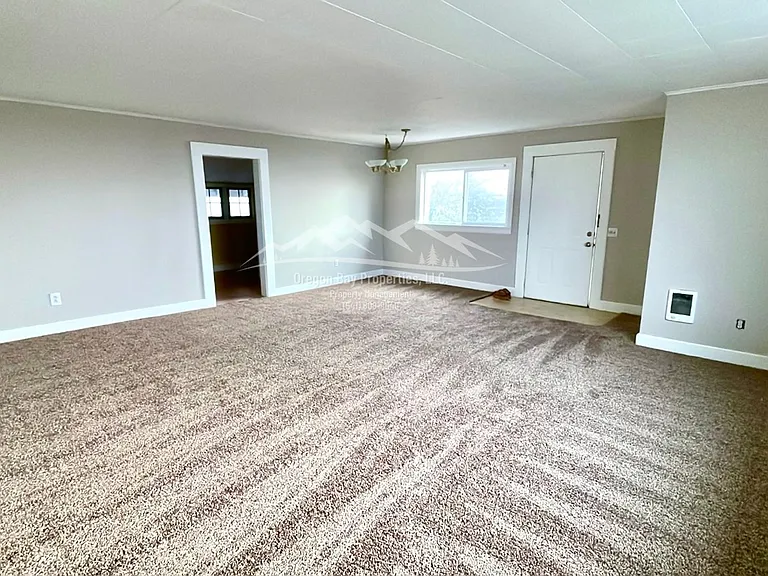 310 N Dean St — Photo 3