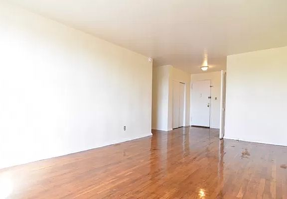 4th image of 288 W 238th St APT 4E