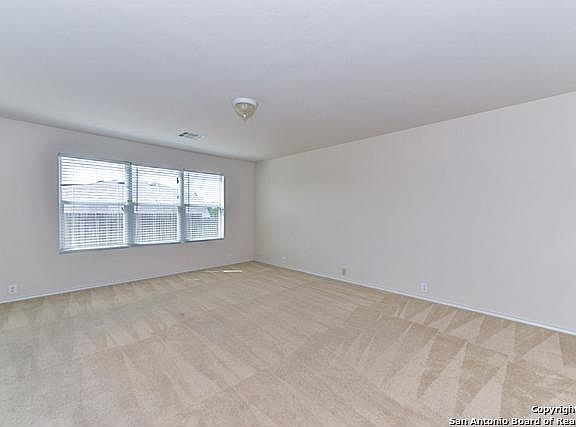 5th image of 5100 Columbia Dr