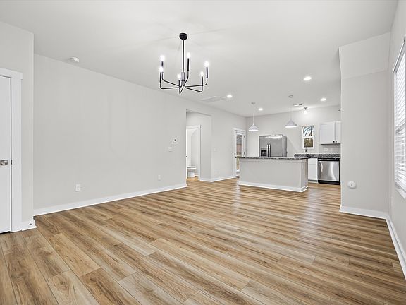 3rd image of 1914 White St #B