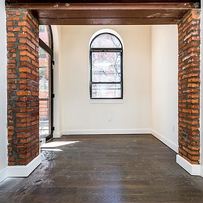 Rented by Nooklyn NYC LLC | media 47