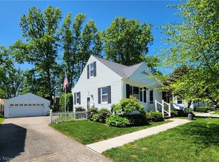 142 Drummond Rd, Avon Lake, OH 44012